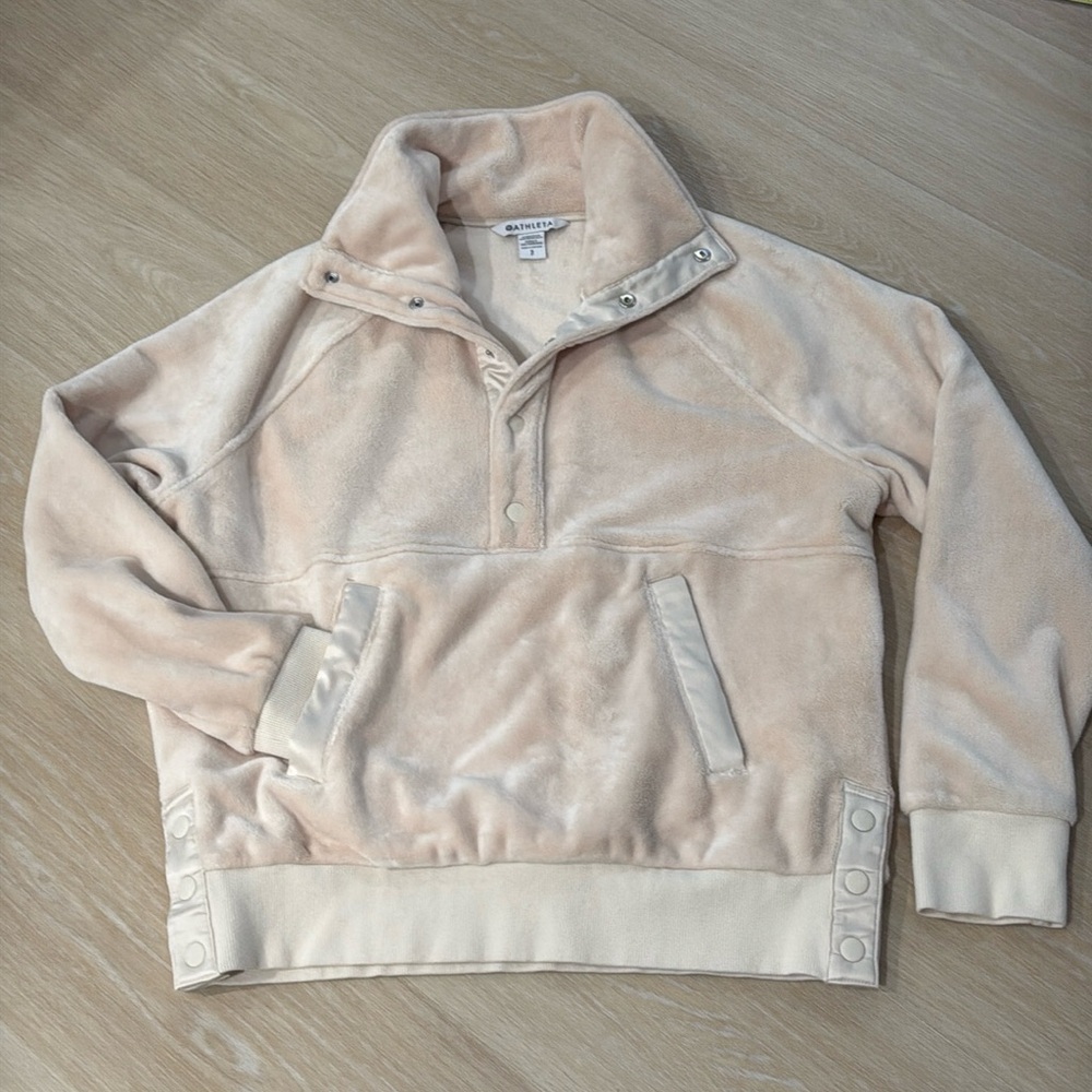 Athleta cozy karma top. Washed and never worn. Beautifully soft inside and out.